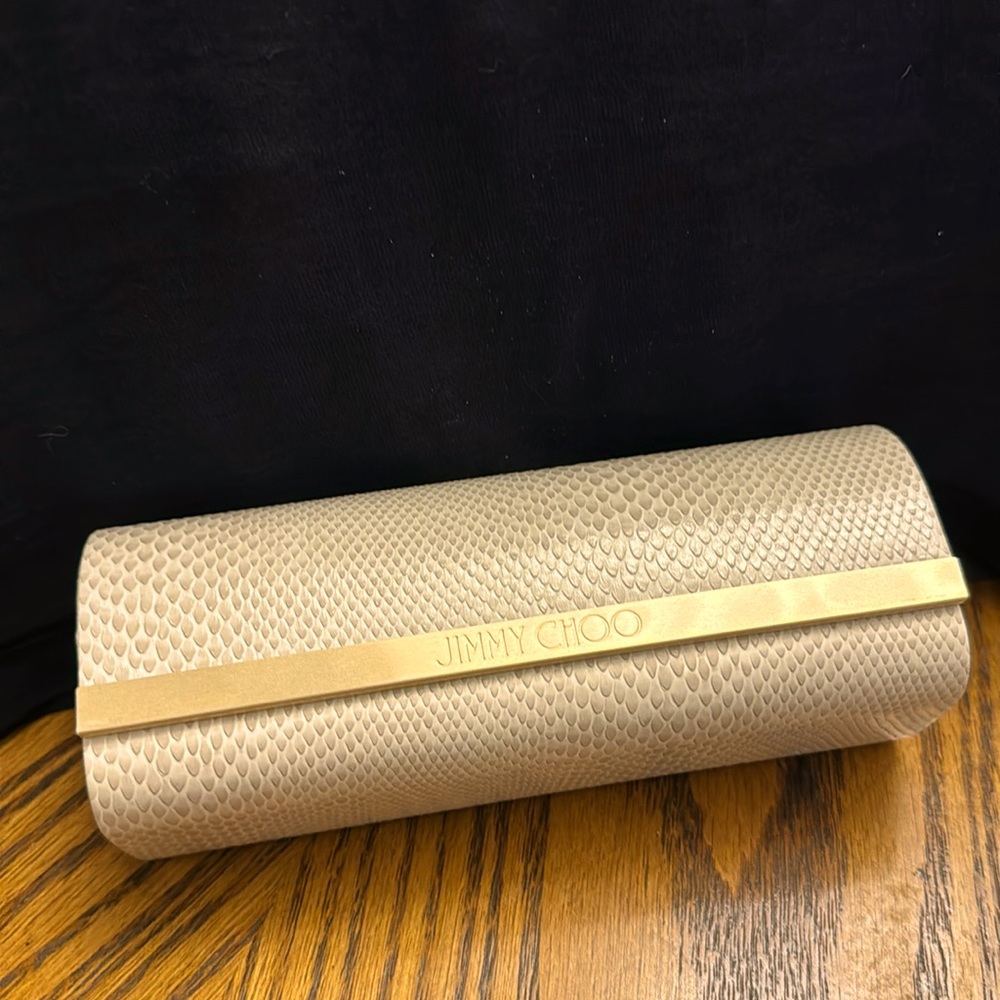 Jimmy Choo sunglasses magnetic closure case with lens cleaner NWT